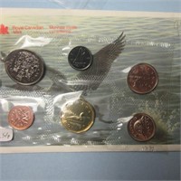 1992 PROOFLIKE COIN SET WITH 25c CARIBOU
