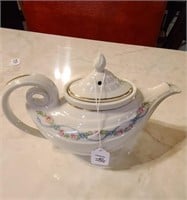 Halls Teapot With Strainer Made in USA