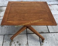 TOMLINSON SOPHISTICATE MID CENTURY PETITE TABLE