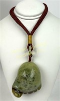 CHINESE JADE CONTENTMENT STONE HANGER