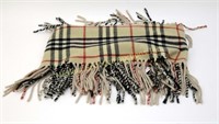 VINTAGE BURBERRY WOOL CLASSIC CHECK SCARF
