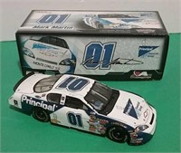 Diecast Nascar Mark Martin 1:24 Scale Car