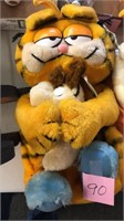 Garfield stuffed toy with zipper storage
