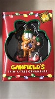 Garfield Trim a Tree ornament