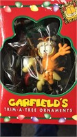 Garfield Trim a Tree ornament