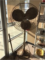 Large GE shop fan w/ cast iron base