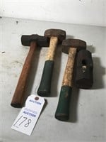 3 sledgehammers, 1 sledgehammer (no handle) &