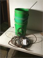 Misc wire & 3 5-gallon buckets