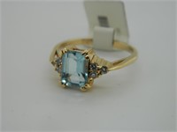 14k Aqua Marine and Diamond Ring