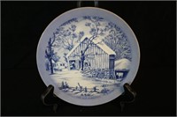 Currier & Ives The Old Homestead Plate