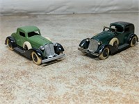Pair of Antique Tootsietoy Toy Cars (circa -1930)