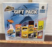 ArmorAll Gift Pack. Glass cleaner, wipes, wax&