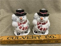 Snowmen S and P Shakers