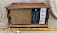 Vintage RCA Radio - Works