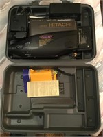 HiTachi 2800 a video camera with case and