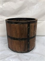 Vintage mearsuer wood