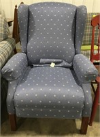 High back chair measures 28x30x40