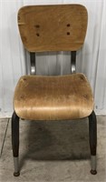 Vtg wooden school chair w/ metal frame