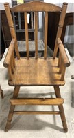 Vtg Wooden High Chair. Has a crack in the seat