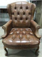 Wingback detailed Executive desk chair