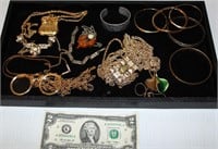 Vintage Costume Jewelry Necklaces & Bracelets