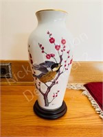 vase with bird design- 12"