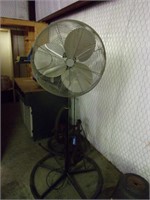 24" Adjustable 2 Speed Fan on Stand-Works