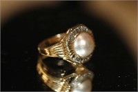 14k yellow gold mabe pearl & Diamond Ring