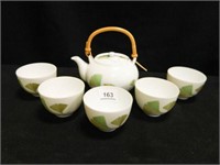 Oriental Teapot Saki/Tea Set; 5 cups