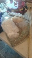 Honey almond bath gift set sealed in plastic