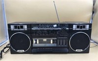 SANYO Portable Radio - Rádio SANYO
