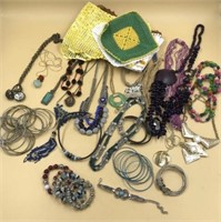 Jewellery & Crocheted Items - Bijuteria