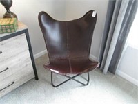 LEATHER BUTTERFLY CHAIR