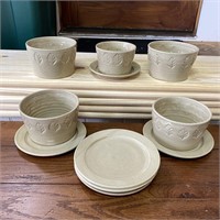 Lutherlyn Pottery Planters