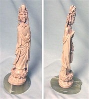 CHINESE CARVED KWAN-YIN