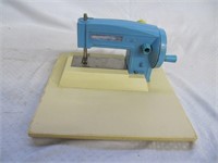 Toy Sewing Machine
