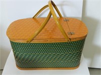 Hawkeye Picnic Basket in Original Box + Thermoses