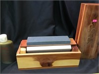 Vintage Case Wooden Box With 3 Stones And Case