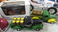 2 SMALL JOHN DEERE AND UPS DIE CAST