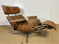 Mid-Century Eames Style Lounge Project Chair