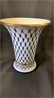 1 Russian porcelain flower vase in Cobalt Net.
