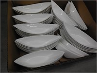 White Boat Dishes/Bowls, 8.5"L