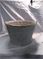 Metal bucket with handle
