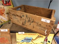 OLD 7UP WOODEN DRINK CRATE