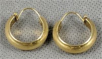 Pair Of 18k Gold Earrings 2.1 Dwt