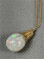 14k Gold Opal Pendant 16" Chain