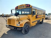 2002 International 26 Passenger School Bus