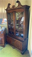 Union National China Cabinet