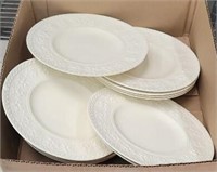 Group of 12 Wellesley Wedgwood plates BC