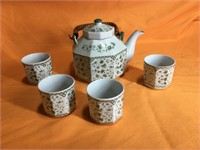 Ivy print Tea set with 4 cups